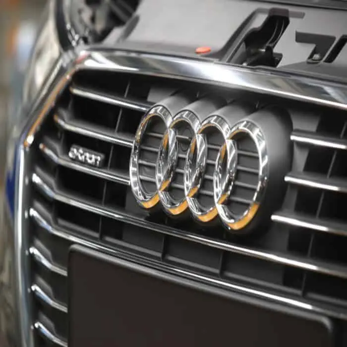 خدمات السيارات الكويت 1 أودي-Audi