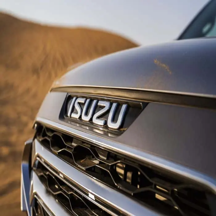 خدمات السيارات الكويت 3 ايسوزو-Isuzu