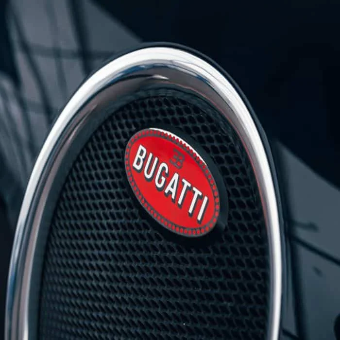 خدمات السيارات الكويت 43 بوغاتي-Bugatti